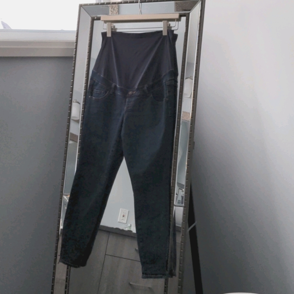 Maternity crop jeans from Thyme
